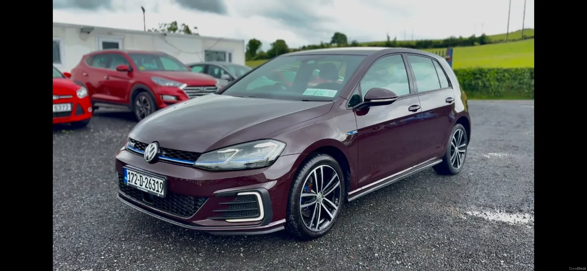 Volkswagen Golf 2017 1.4 plug in hybrid - Image 3