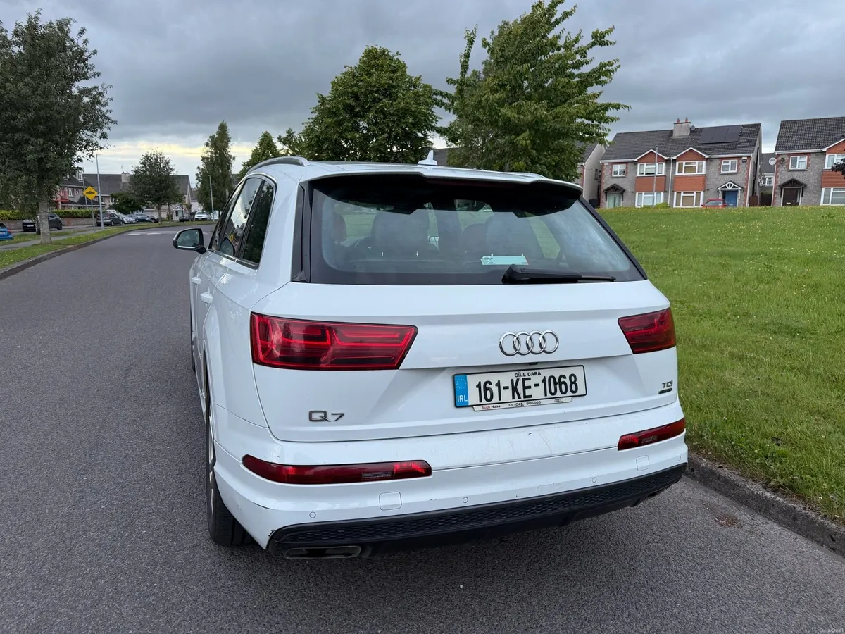 Audi Q7 S line 3.0 tdi 7 seater - Image 4