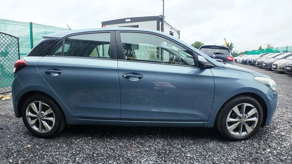 2016 Hyundai i20 1.2 Deluxe - Image 5