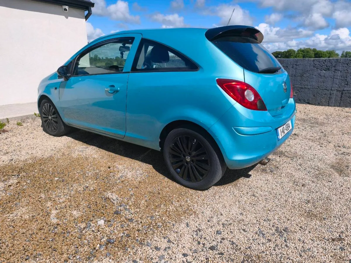 Opel Corsa 2011 - Image 4