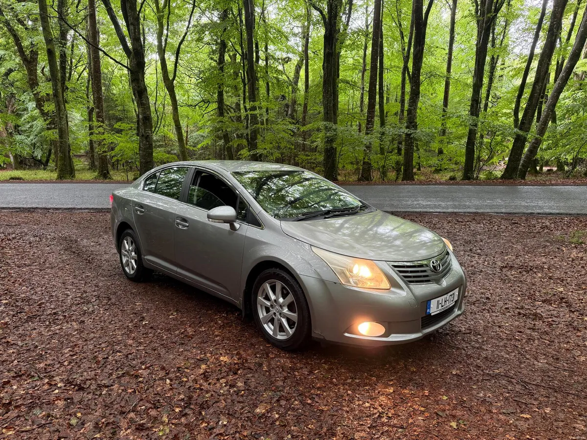 11 TOYOTA  AVENSIS  2.0 D4D AURA 6 SPEED - Image 3