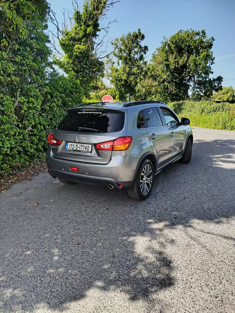 Car - Image 2