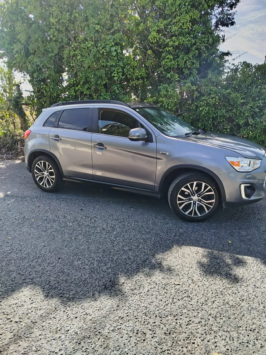 Car - Image 1