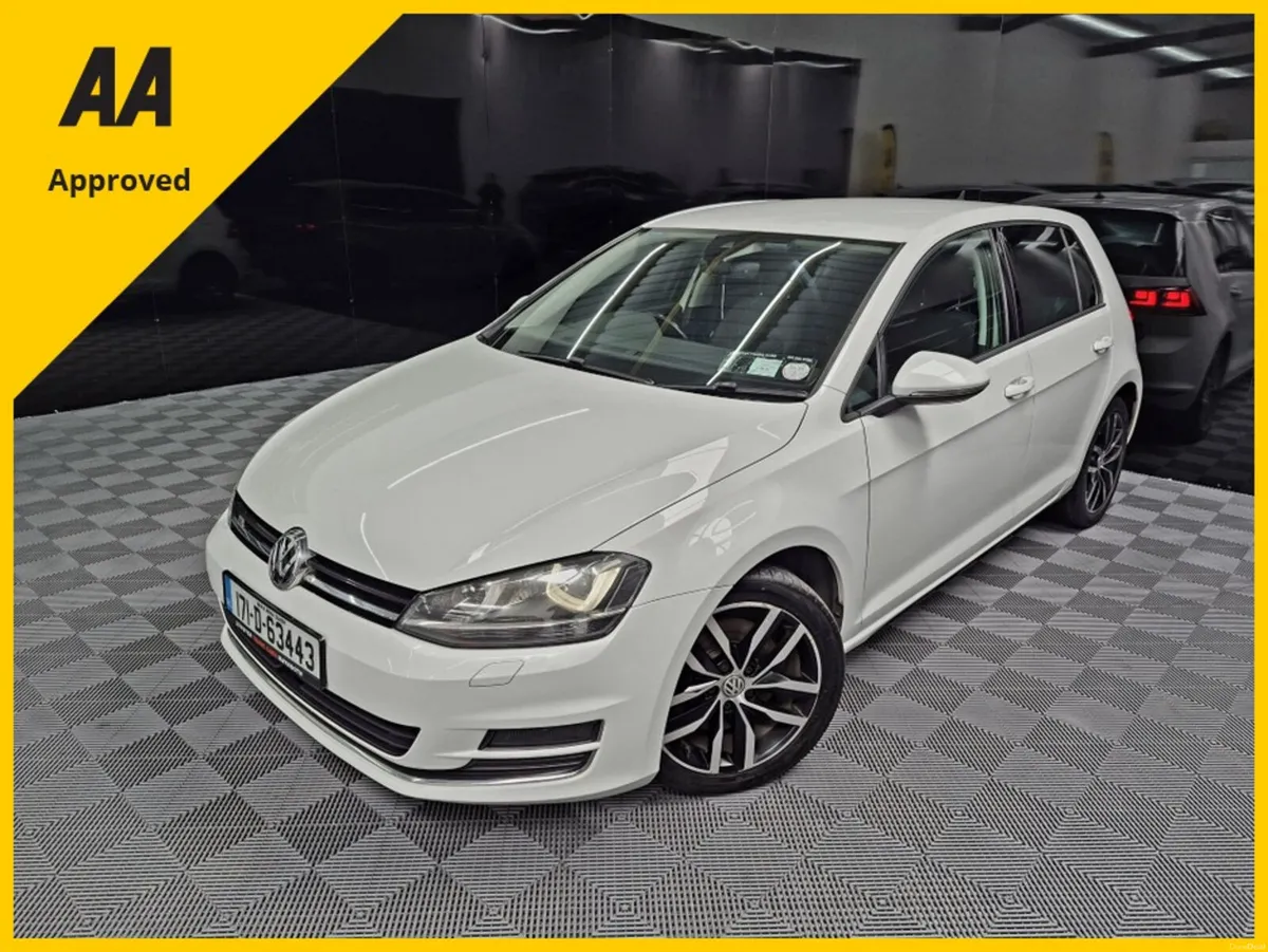 2017 VOLKSWAGEN GOLF HIGHLINE 1.4 PETROL DSG - Image 3