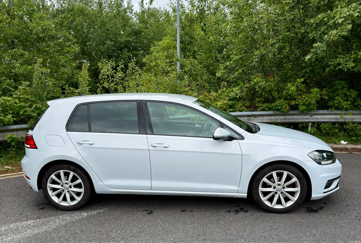 Volkswagen Golf Highline 1.0TSI - Image 4