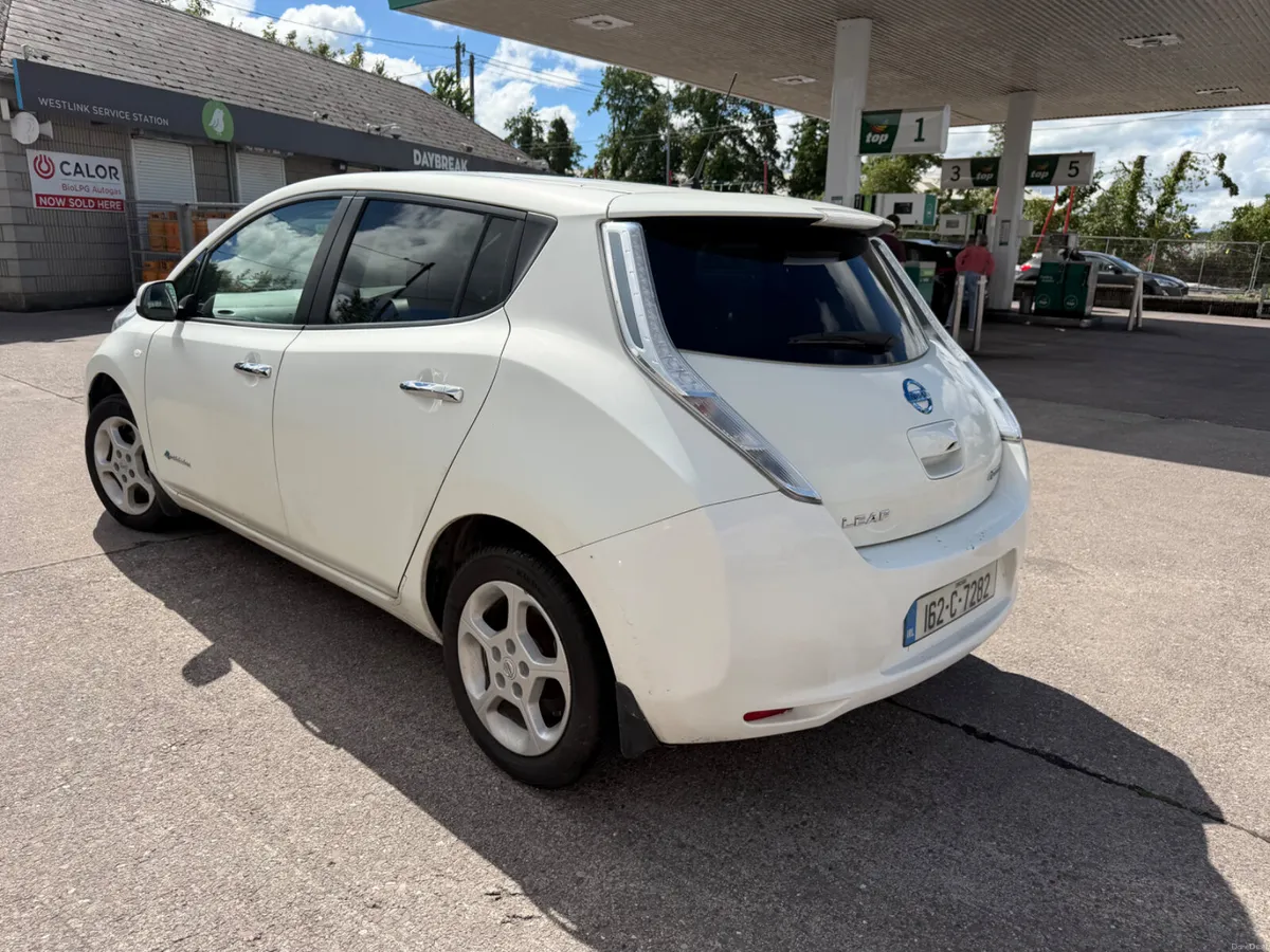 2016 Nissan Leaf - Image 5