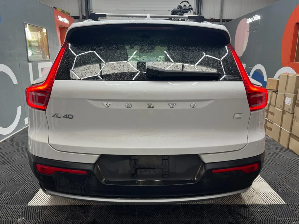Volvo XC40 2022 VOLVO XC40 T5 1.5 AUTOMATIC / CRUI - Image 3