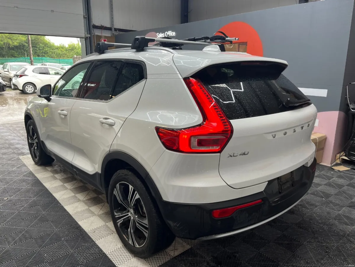 Volvo XC40 2022 VOLVO XC40 T5 1.5 AUTOMATIC / CRUI - Image 4