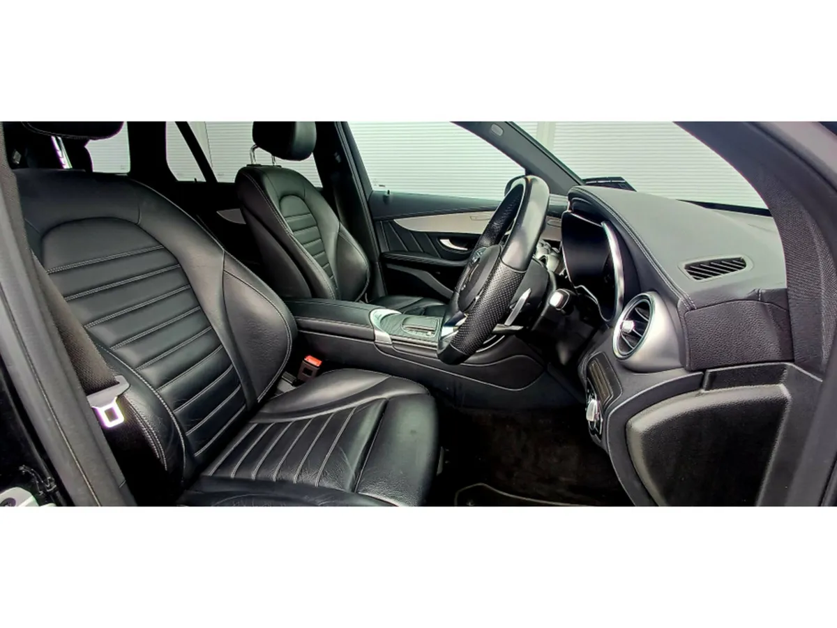 Mercedes-Benz GLC 300de AMG LINE PREMIUM  4MATIC** - Image 6