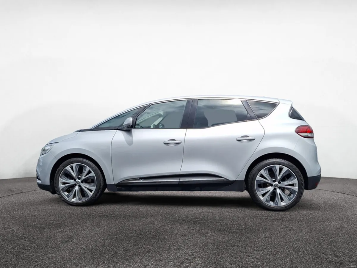 Renault Scenic SIGNATURE TCE 140 GPF M MY18 4DR - Image 2