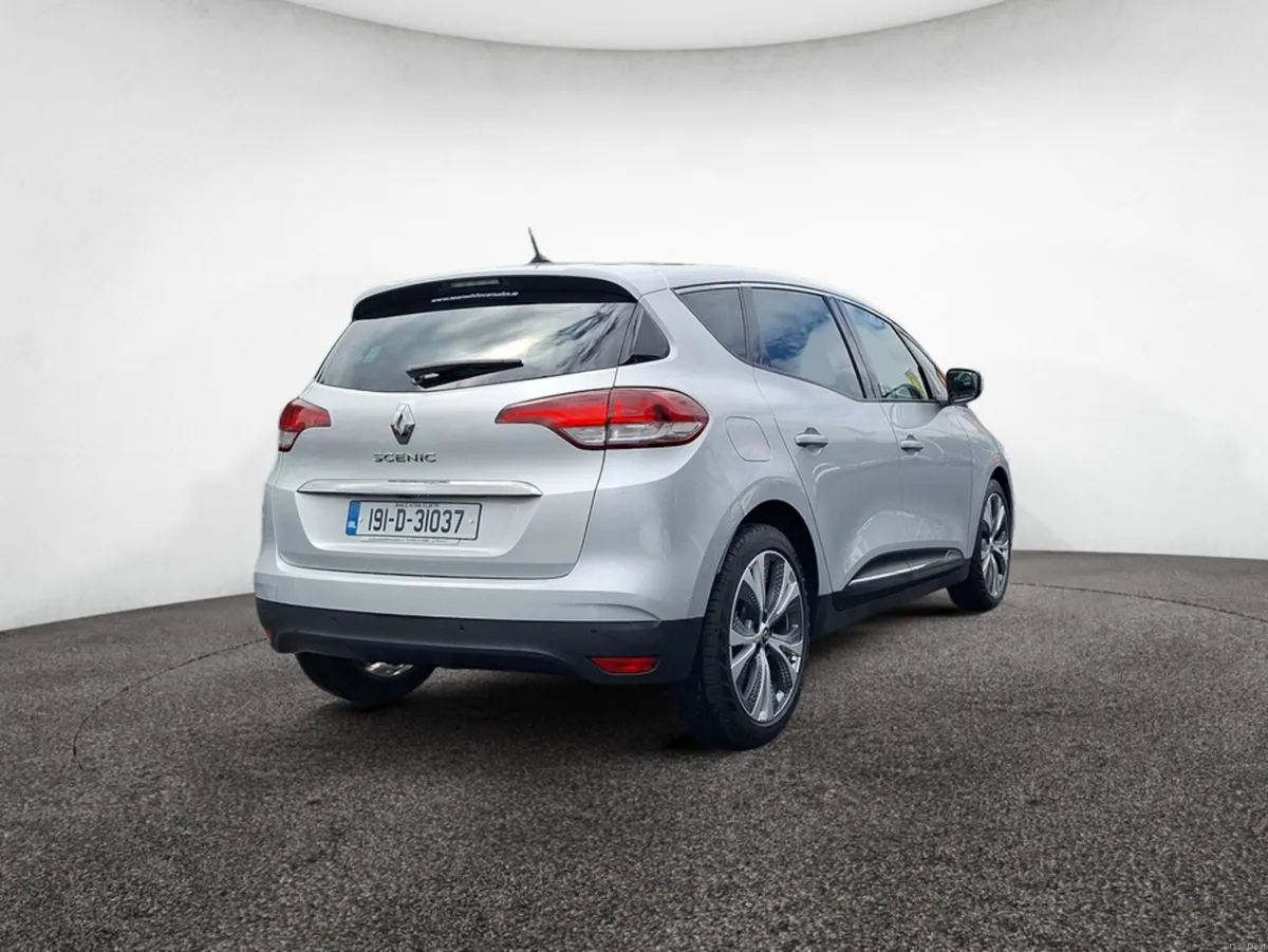 Renault Scenic SIGNATURE TCE 140 GPF M MY18 4DR - Image 4