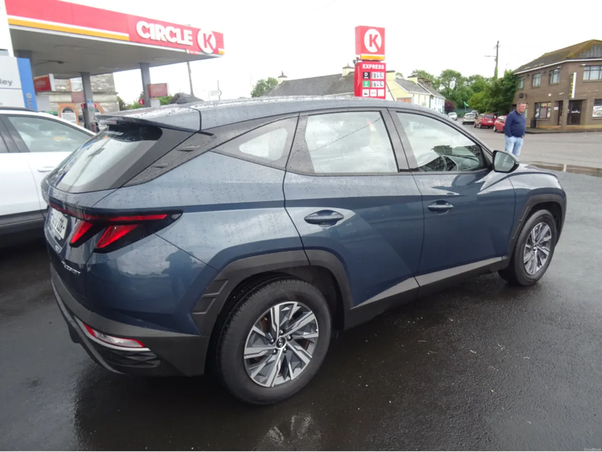 Hyundai Tucson IX35 COMFORT PLUS 5DR - Image 2