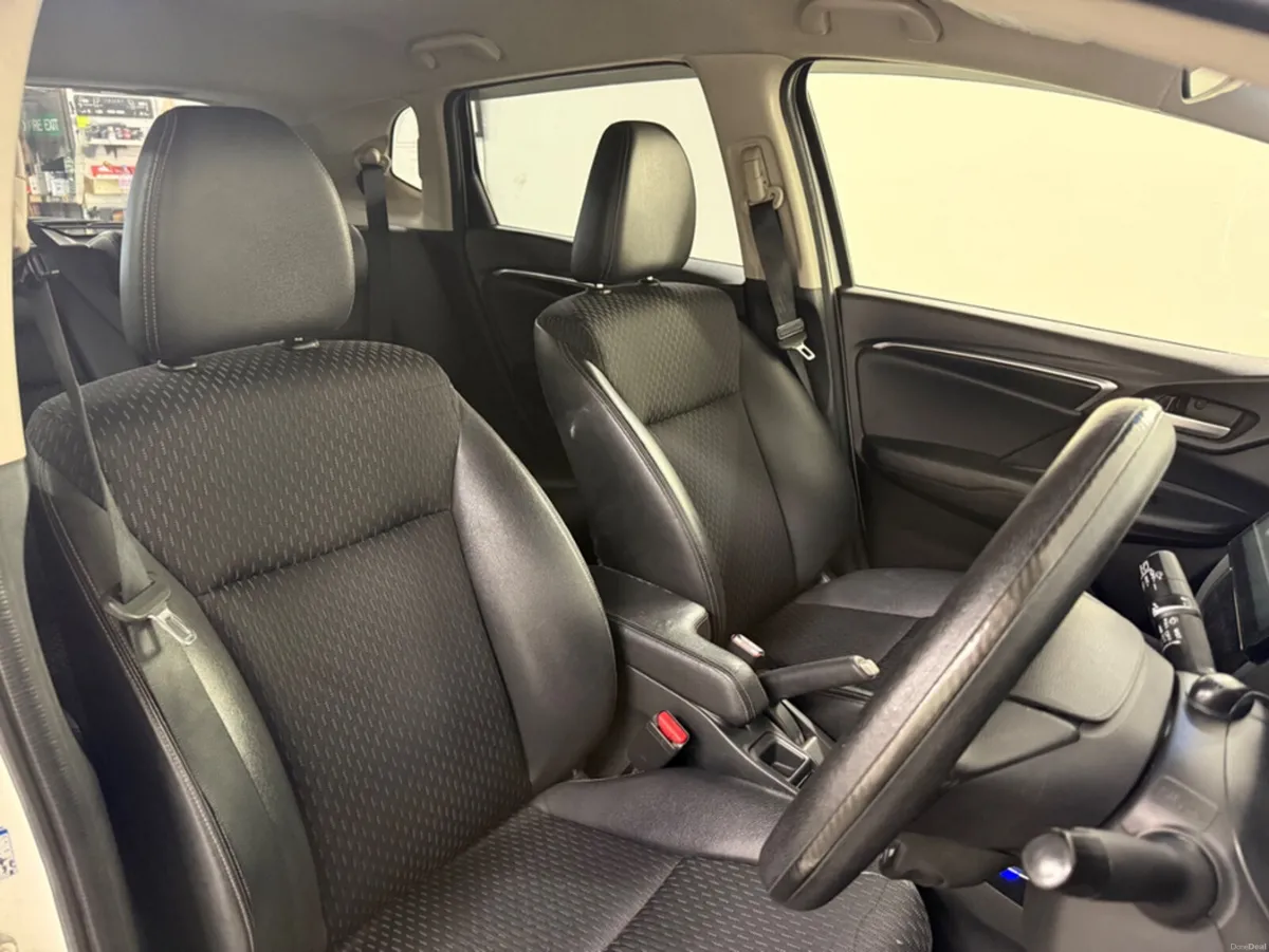 Honda Fit **L PACKAGE**16"ANTHRACITE ALLOY WHEELS* - Image 6