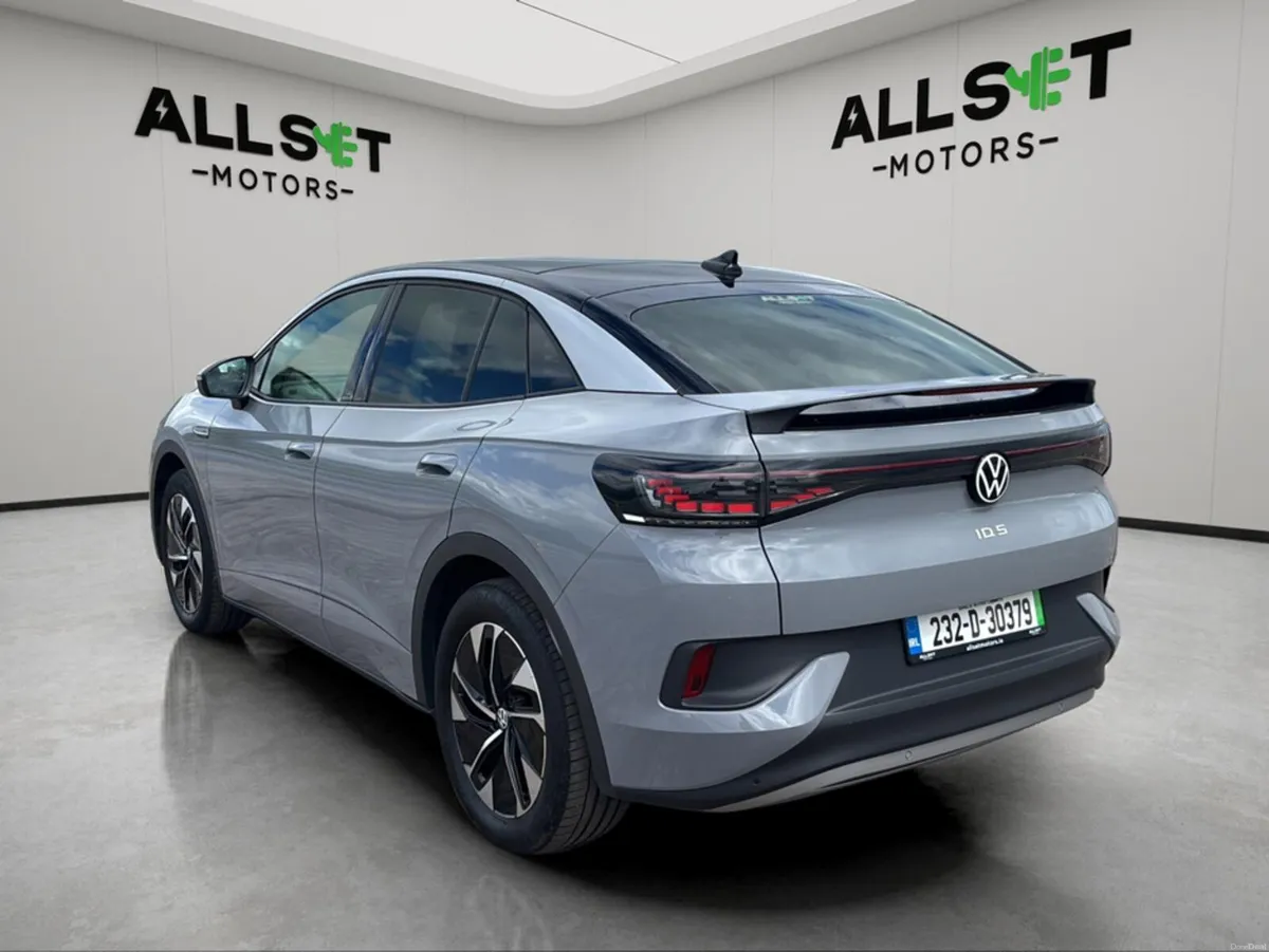 Volkswagen ID.5 STYLE PRO PERFORMANCE - Image 5