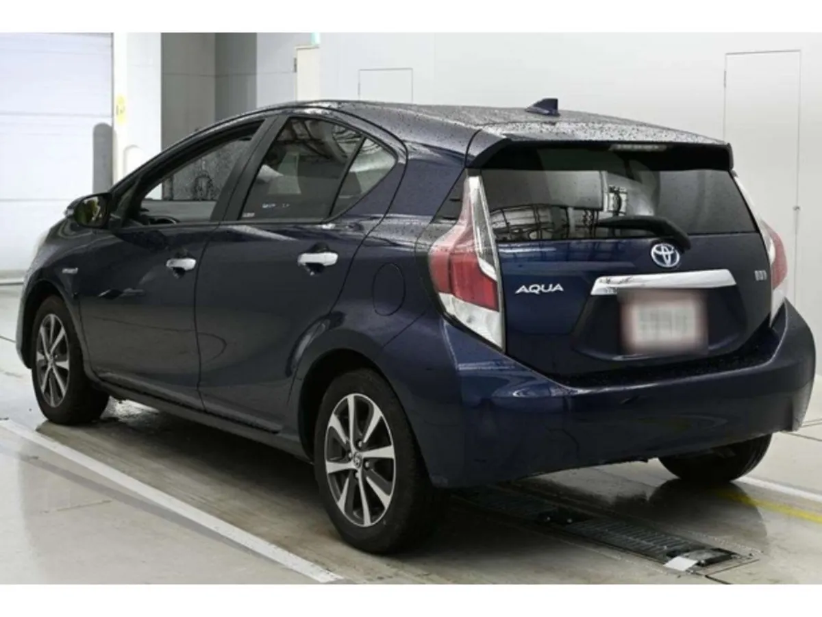 Toyota Aqua 1.5 Petrol Hybrid Auto - Image 4