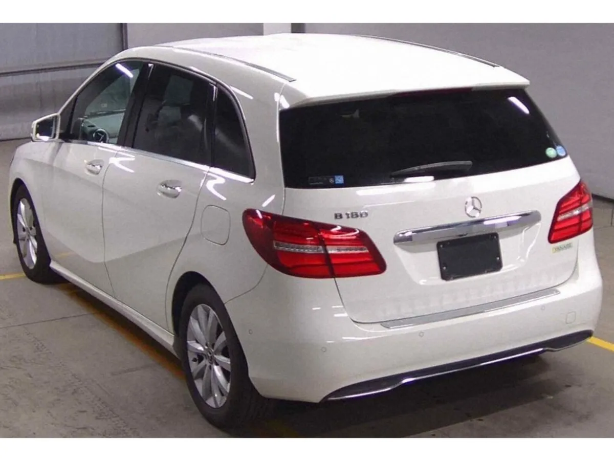 Mercedes-Benz B-Class B180 Automatic in White with - Image 3