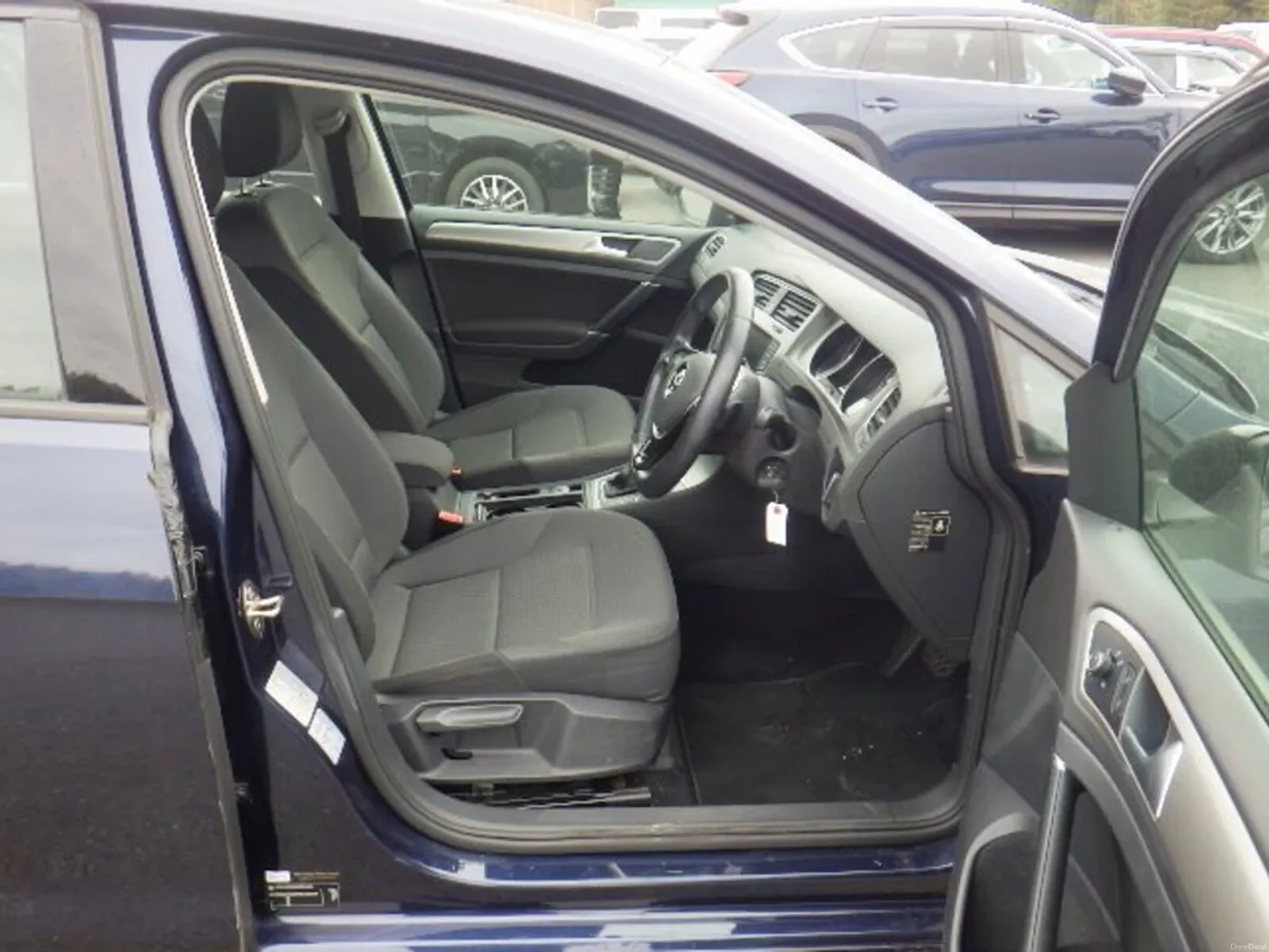 Volkswagen Golf 1.2 Petrol Auto - Image 3