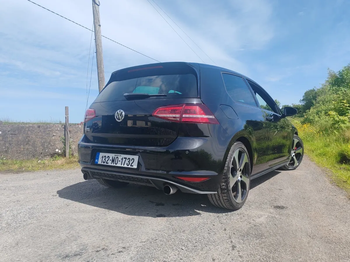 Golf GTI - Image 2