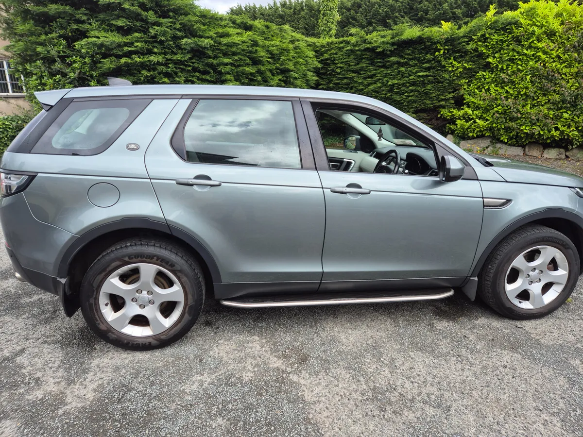 Land Rover Discovery Sport 2016. 2.0Diesel Manual - Image 3
