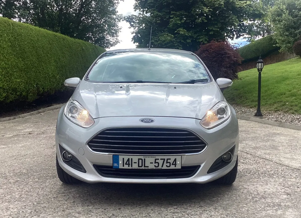 2014 Ford Fiesta 1.2 Zetec 107,000 miles - Image 2