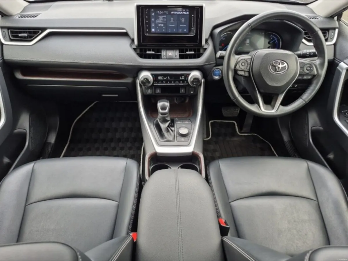 Toyota RAV4 ** HYBRID ** AWD ** HUGE SPEC ** TRINI - Image 2
