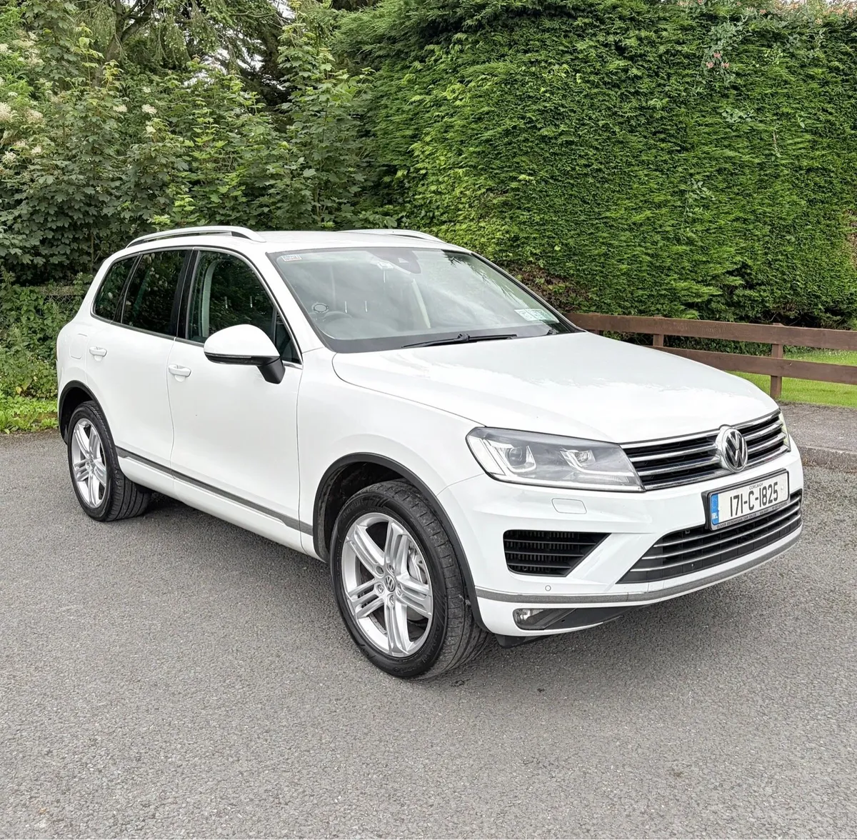 Volkswagen Toureg N1 5 Seat Commercial - Image 2