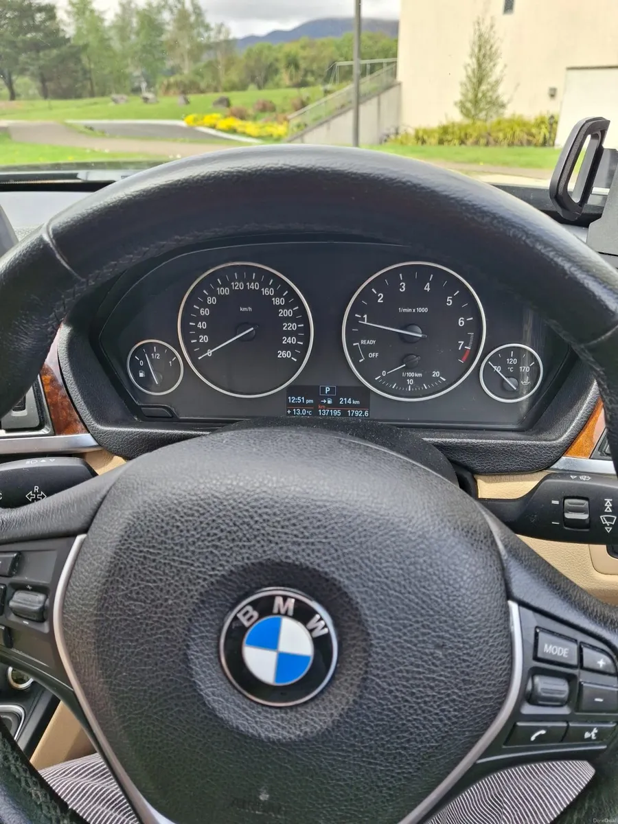 BMW 3-Series 2013 - Image 4
