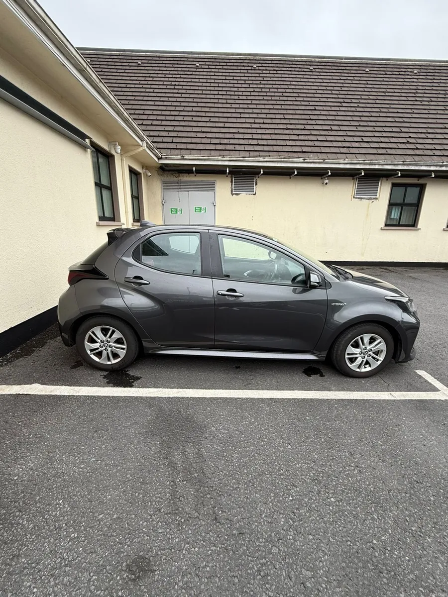 Toyota Yaris 2021 - Image 3