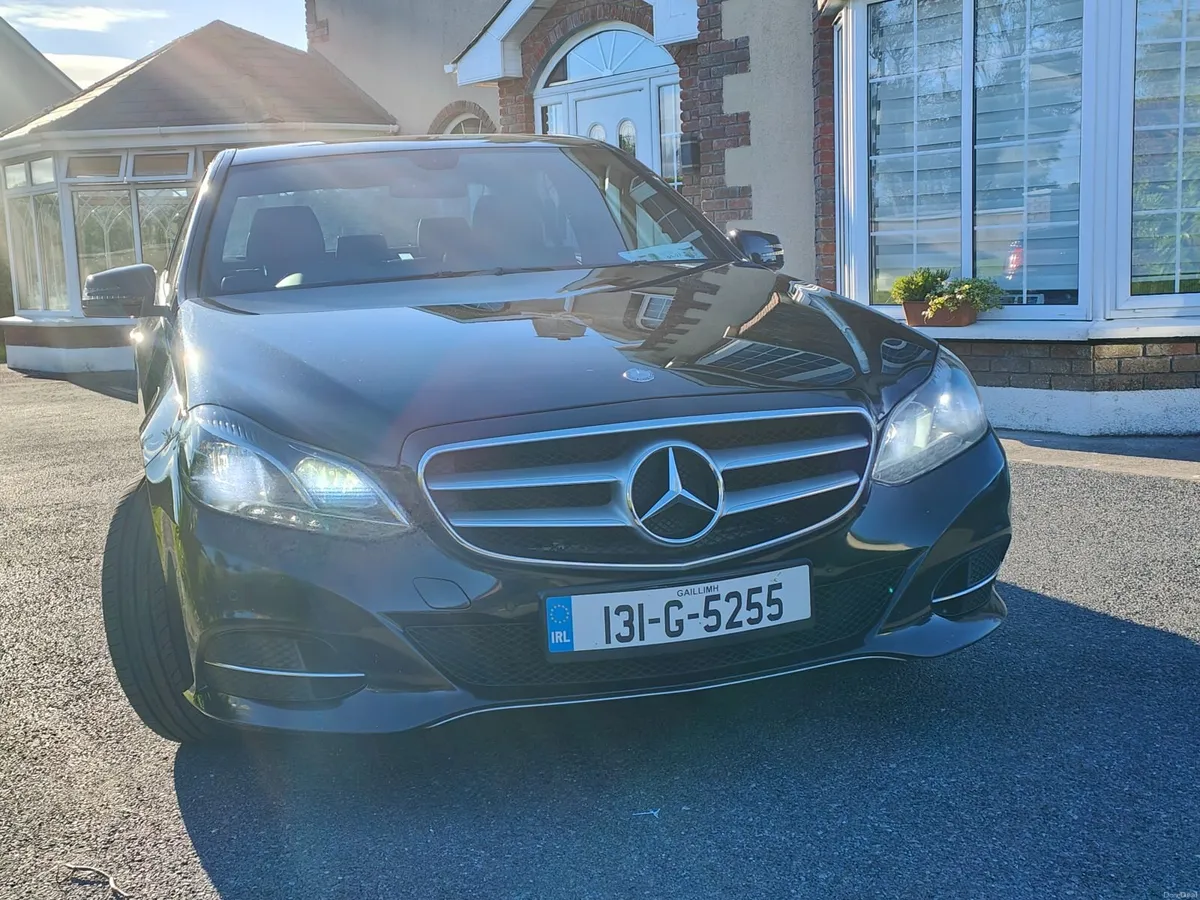 Mercedes-Benz E-Class 2013 - Image 3