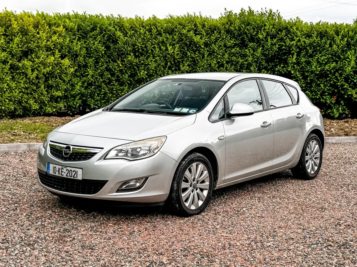 Opel Astra 1.7 Diesel NEW NCT - Image 1