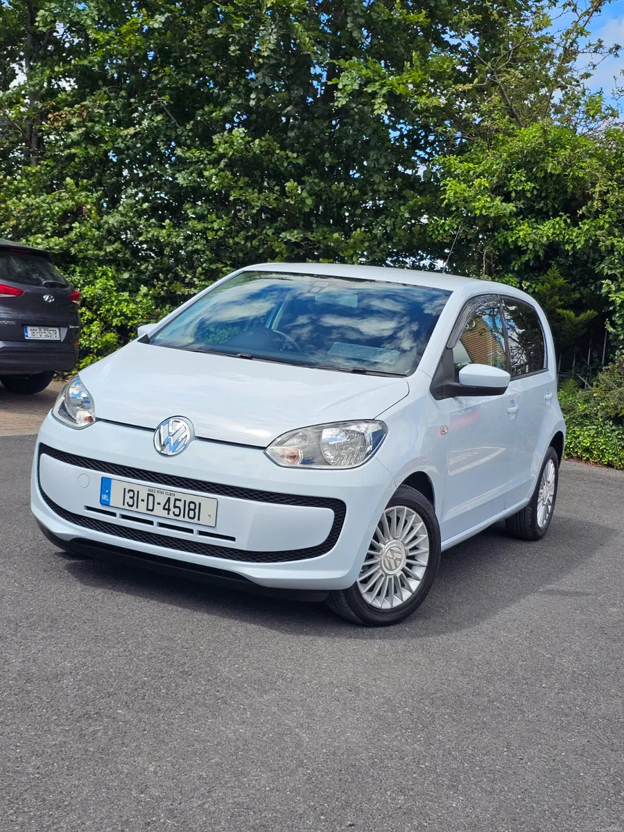 Volkwagen Up Automatic 2013 - Image 1