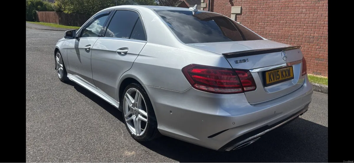 2015 MERCEDES E250 AMG SPORT AUTO - Image 3