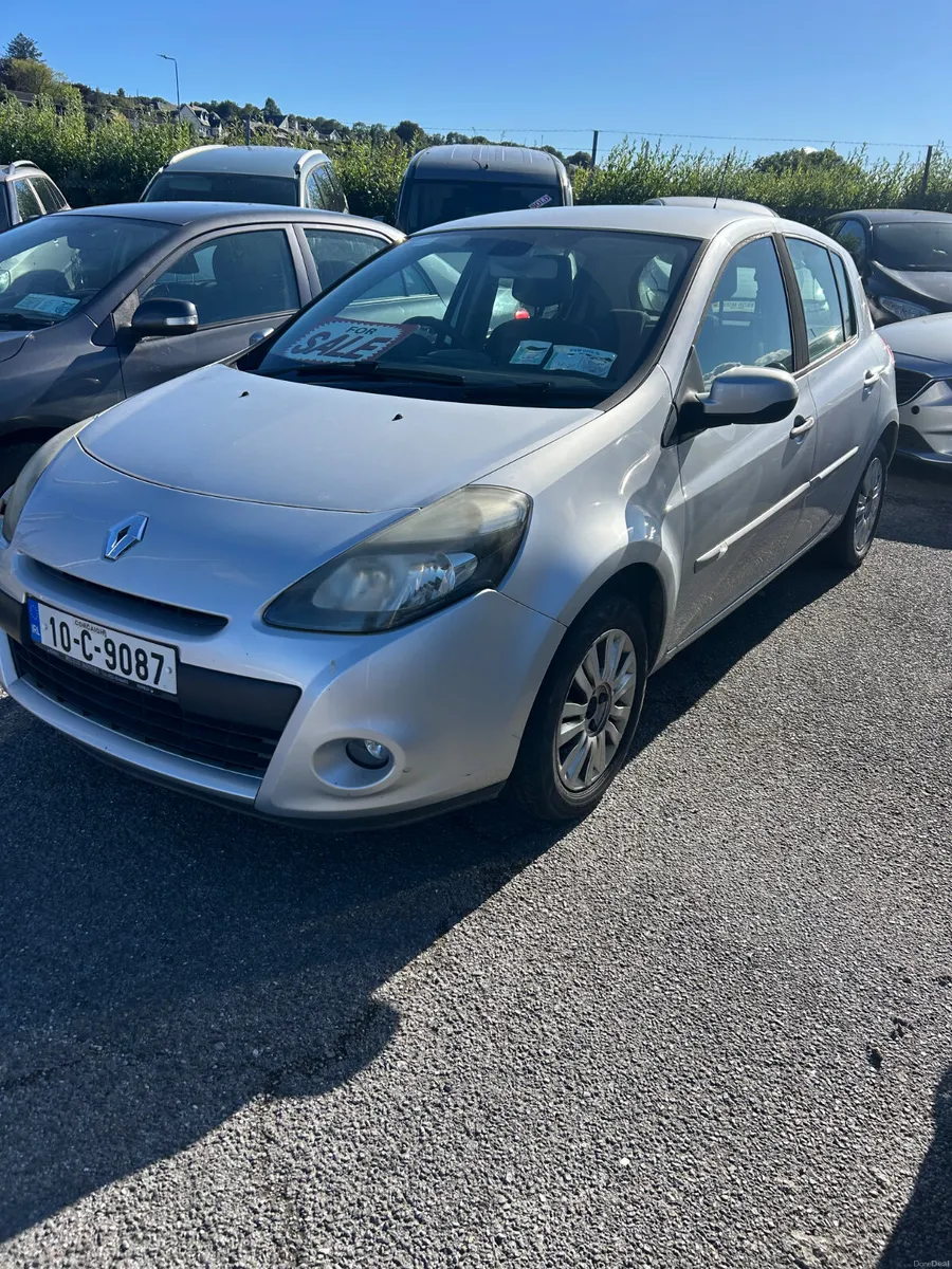 Renault Clio Low Kms  2010 - Image 1