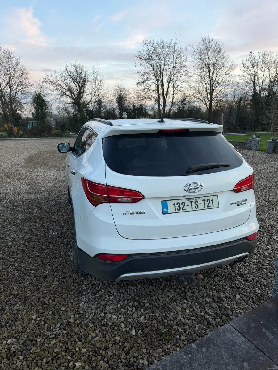 2013 Hyundai Sante Fe CRDI 4 WD . - Image 3