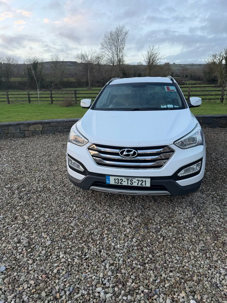 2013 Hyundai Sante Fe CRDI 4 WD . - Image 4