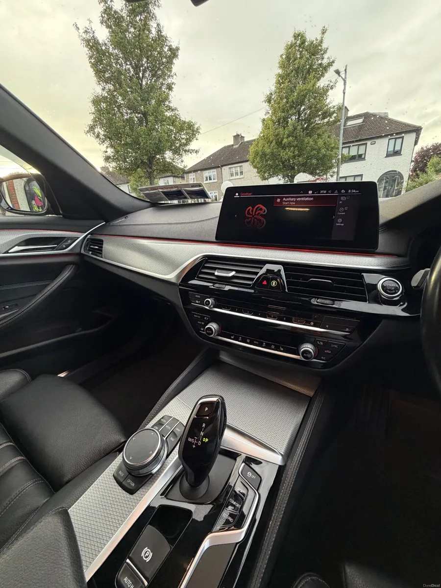 BMW 5-Series 2020 MSPORT - Image 6