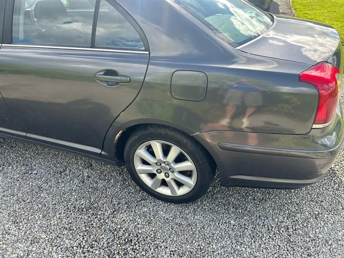 Toyota Avensis 2007 - Image 4
