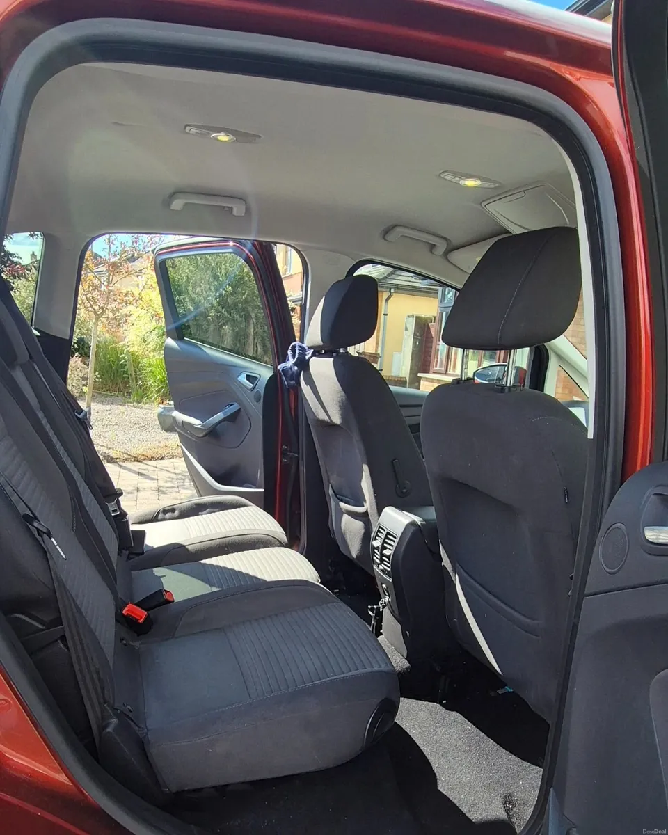 Ford C-Max Zetec 2016 - Well Maintained - Image 6