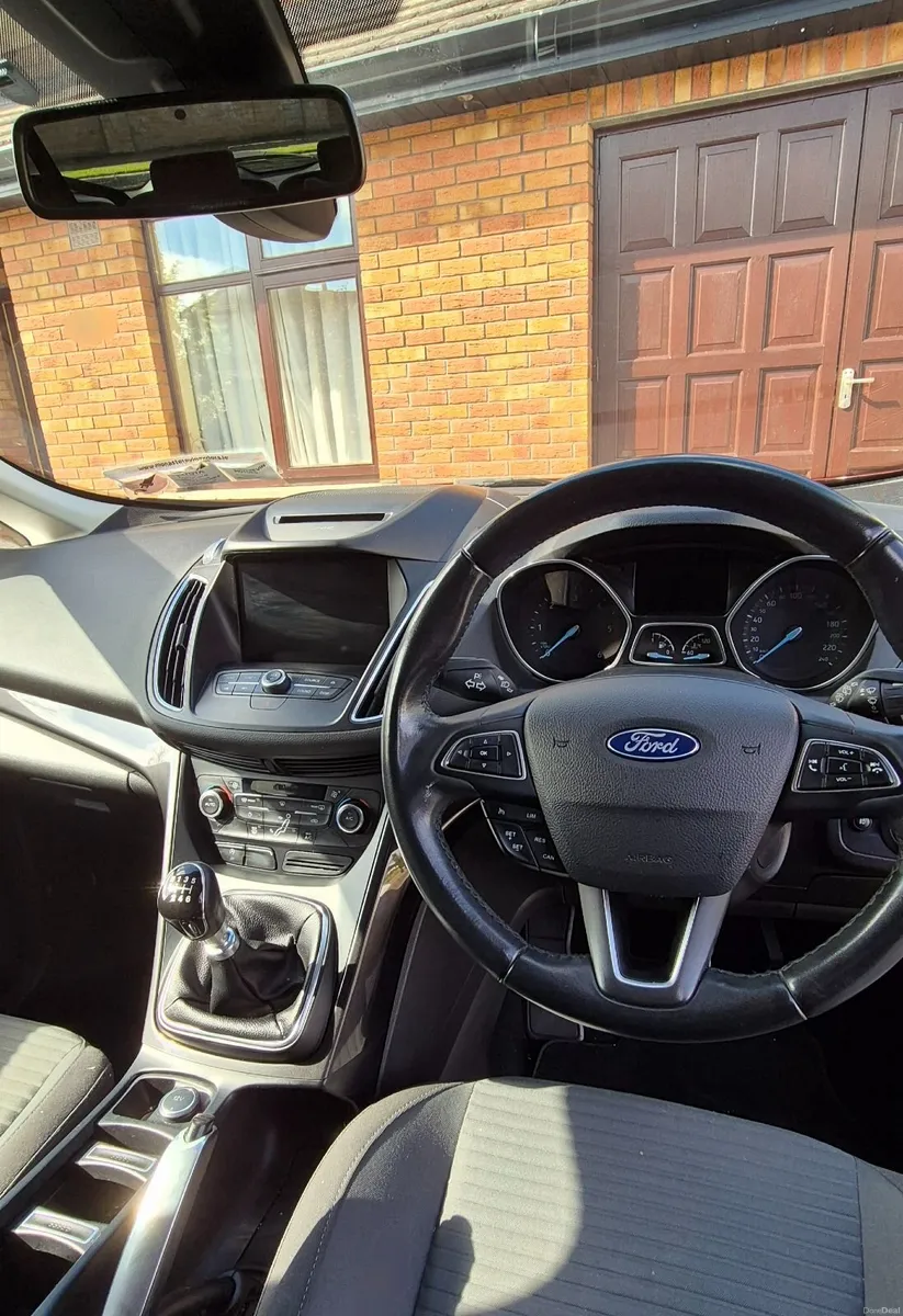 Ford C-Max Zetec 2016 - Well Maintained - Image 3