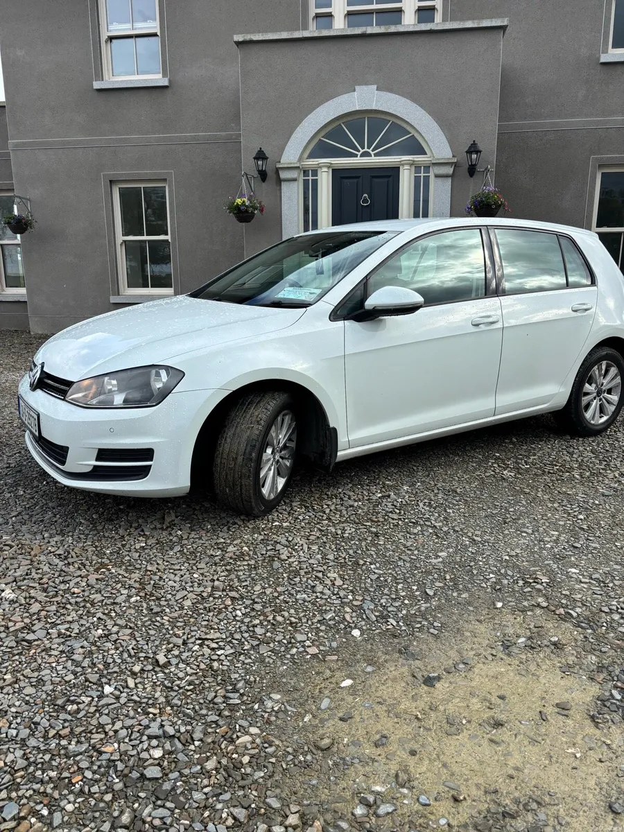 Volkswagen Golf (automatic) - Image 4