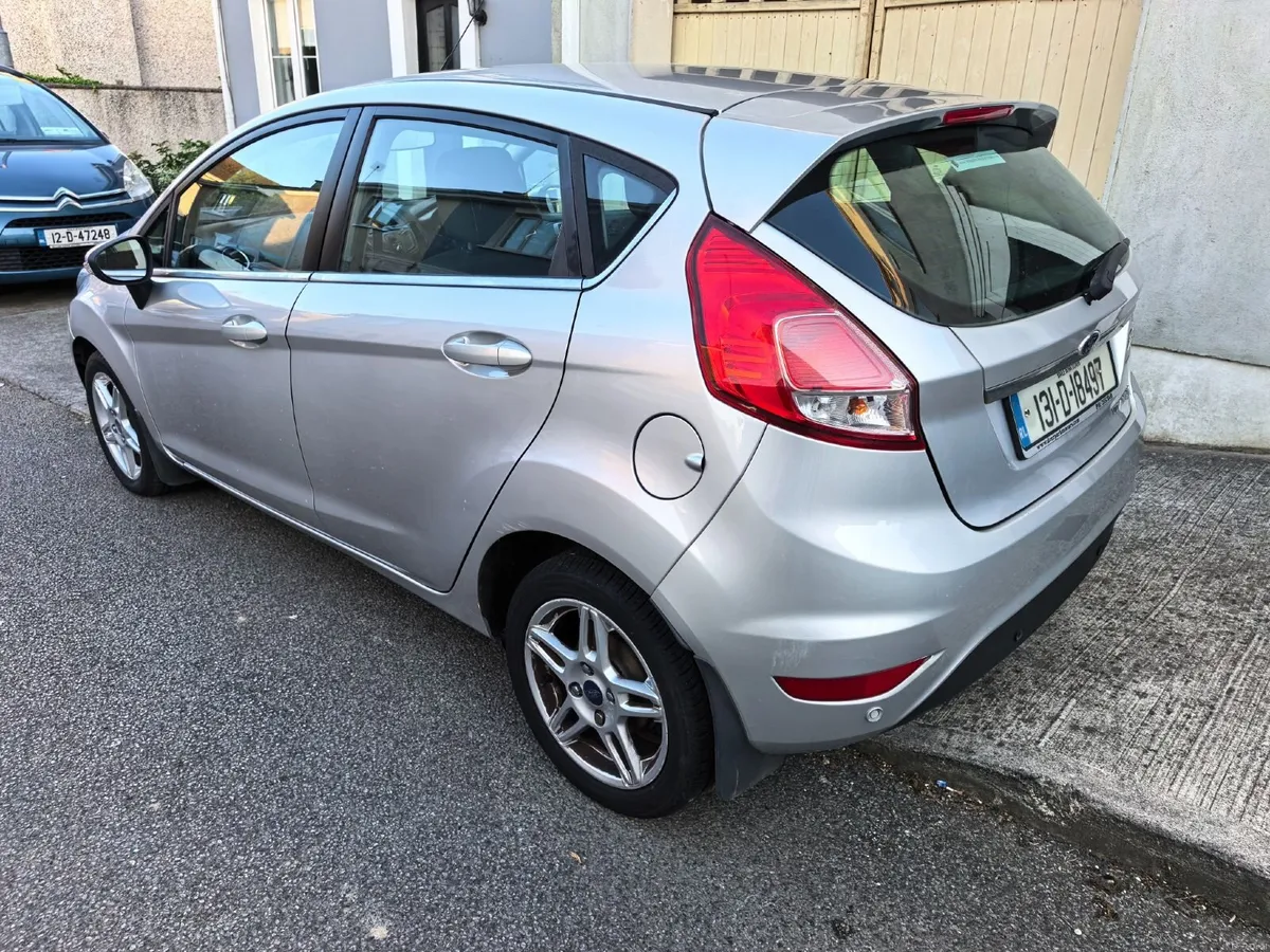Ford Fiesta 1,6 TITANIUM - Image 4