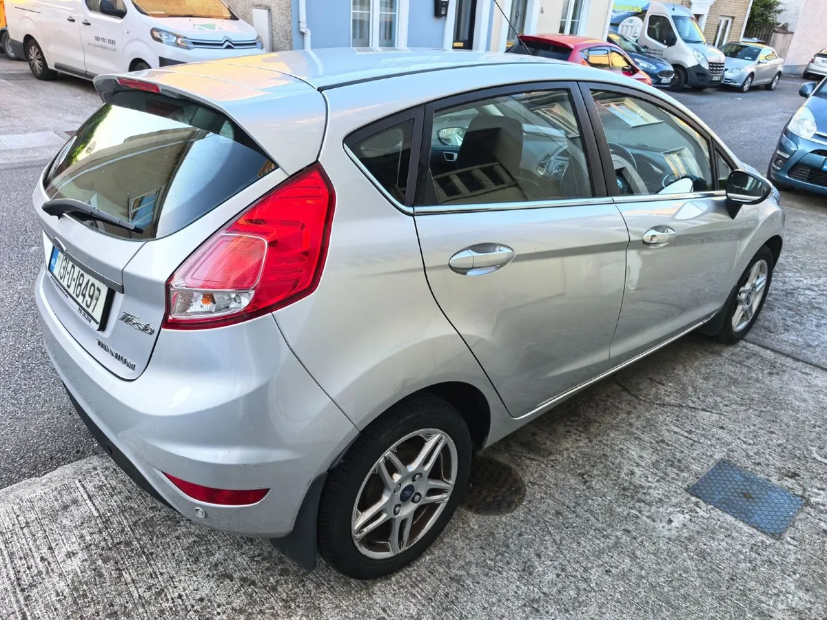 Ford Fiesta 1,6 TITANIUM - Image 5