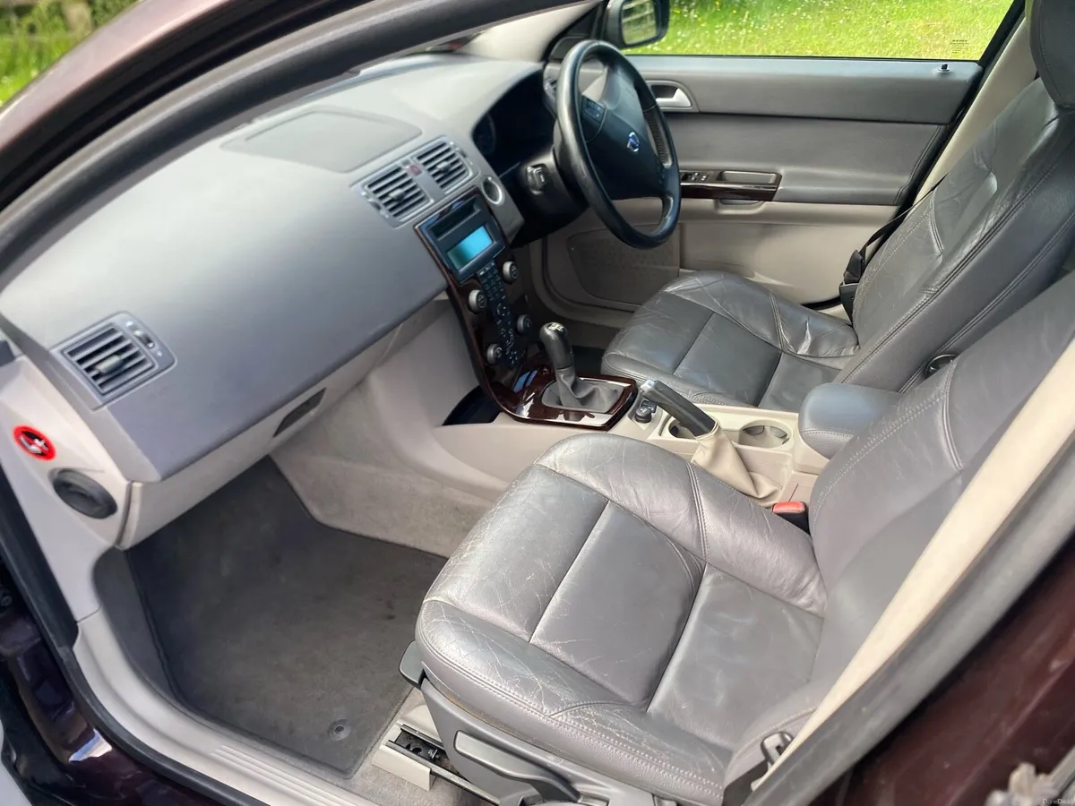 Volvo V50 diesel nct 03/27 call 0833436694 - Image 6