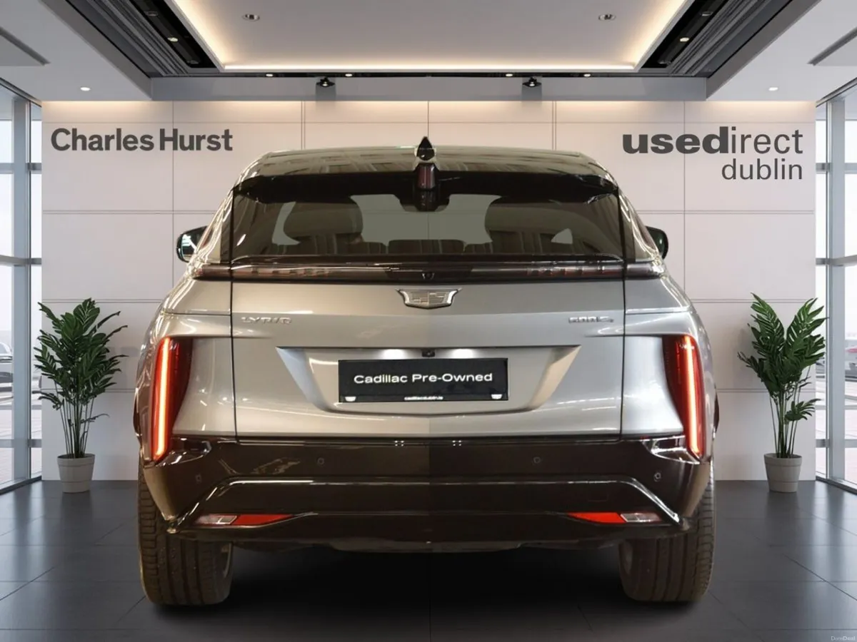 Cadillac Lyriq Entry  559 AWD Dual-Motor Auto - Image 4