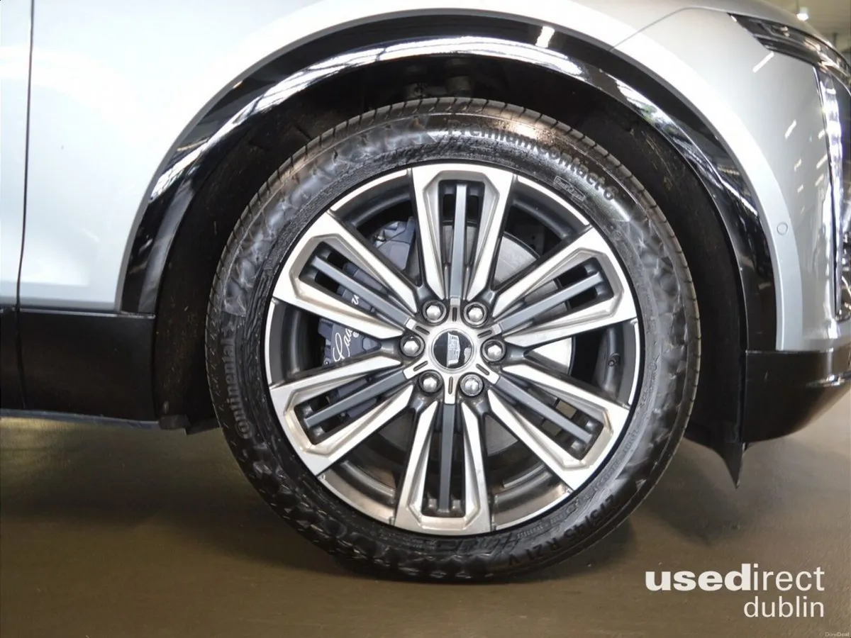 Cadillac Lyriq Entry  559 AWD Dual-Motor Auto - Image 6