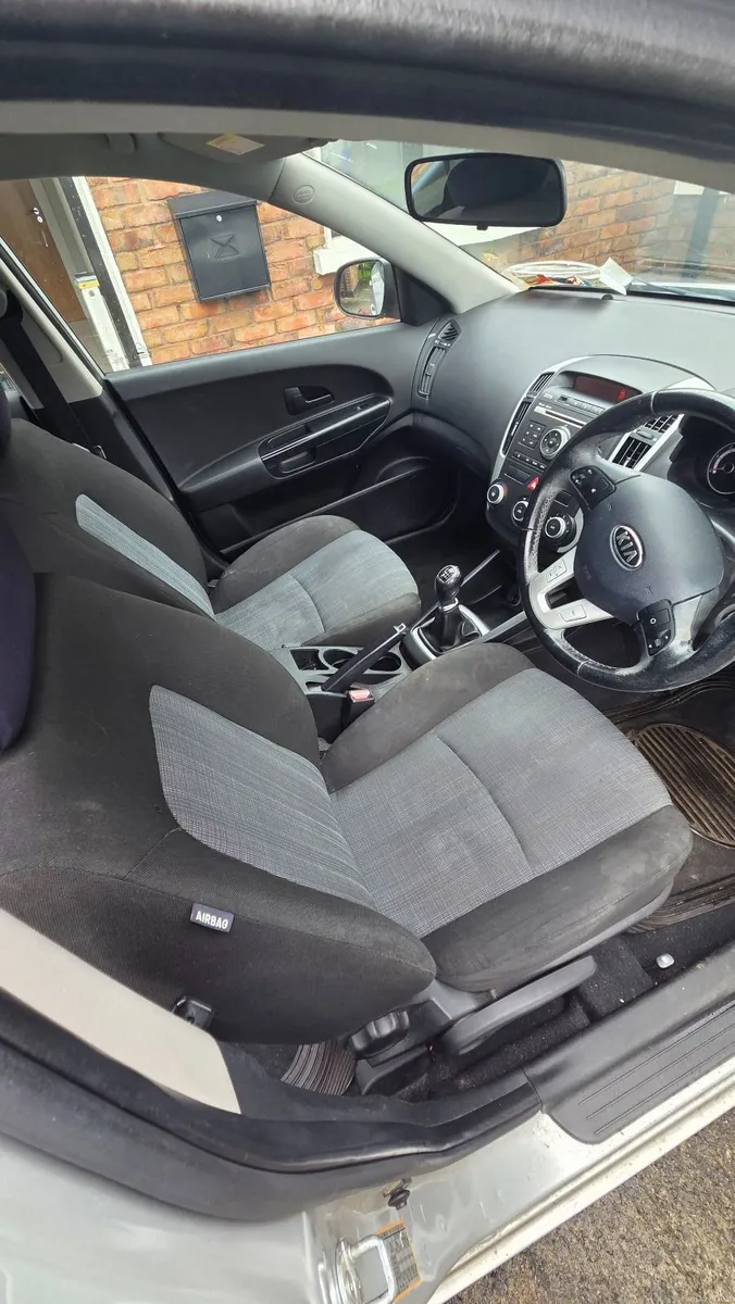 Kia Ceed 2011 NEW NCT LOW MILEAGE - Image 4