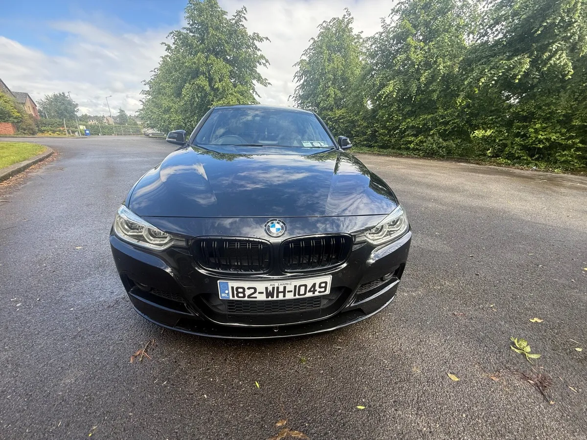 BMW 3-Series 2018 - Image 2
