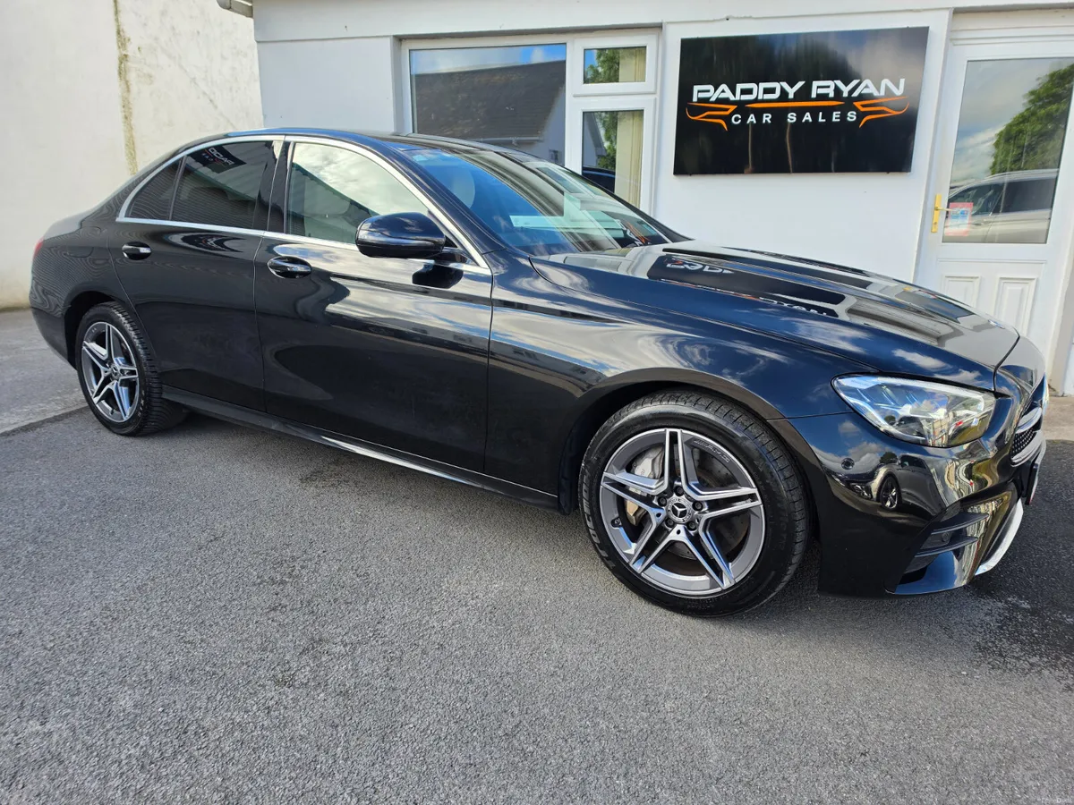 2022 Mercedes-Benz E300e PHEV AMG Line - Image 2