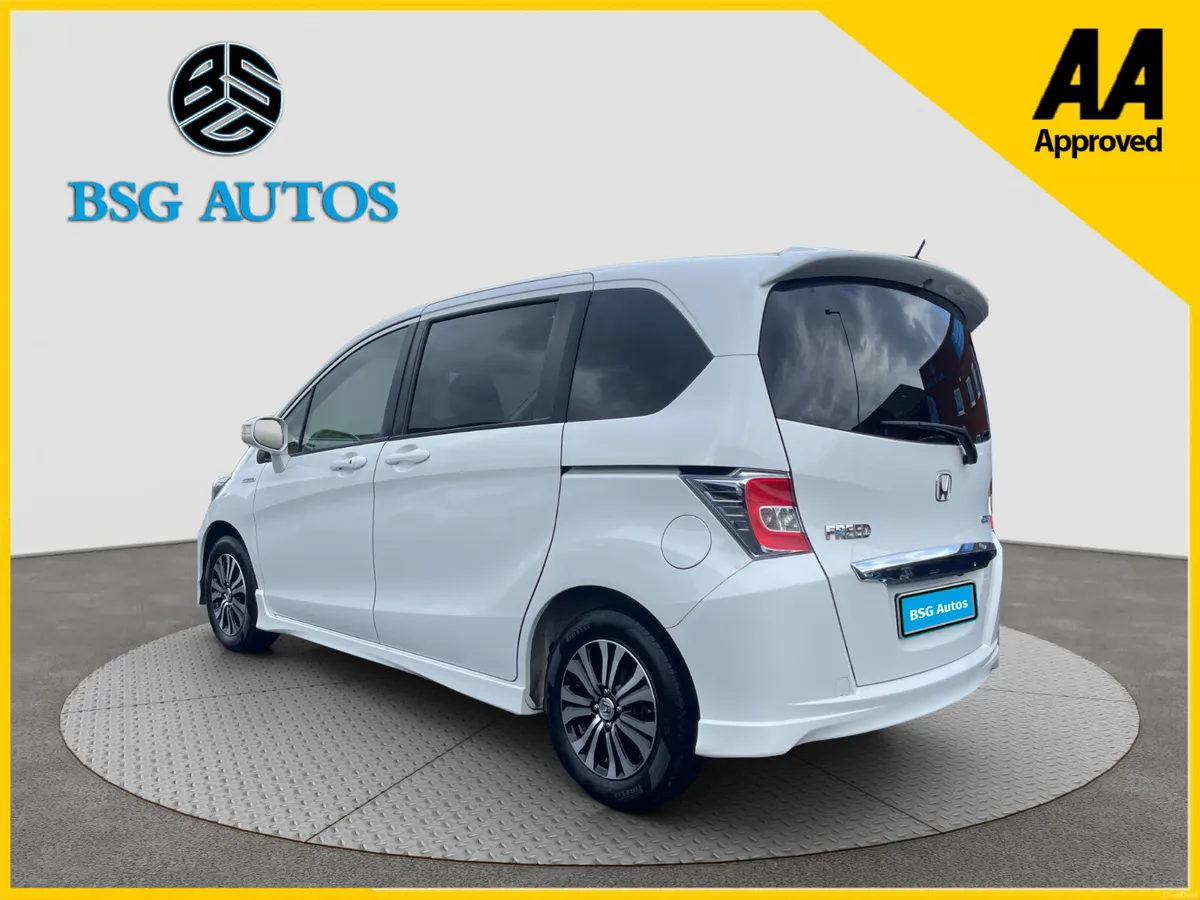 2014 HONDA FREED 1.5 HYBRID *7 SEATER* AUTOMATIC - Image 6
