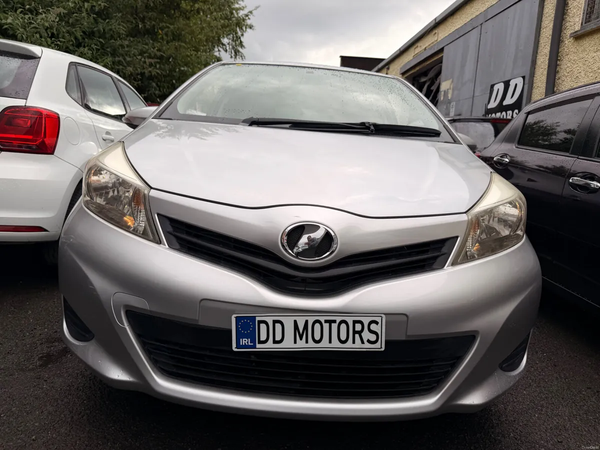 Toyota Vitz / Yaris 1.3 Automatic - Image 4